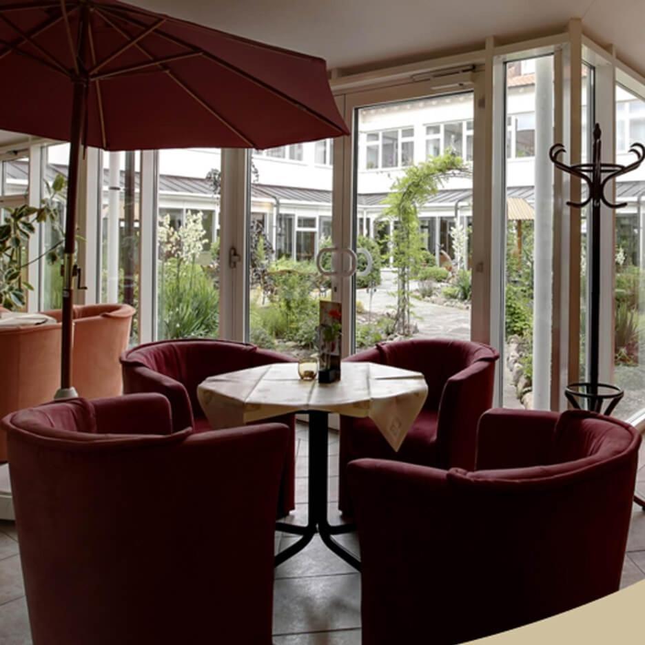 Landsitz Hotel เทมพลีน ภายนอก รูปภาพ